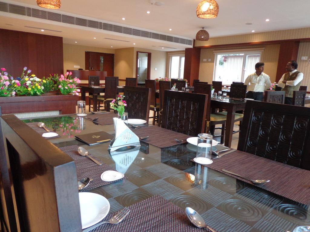 Hotel Ashwa Park Salem Bagian luar foto